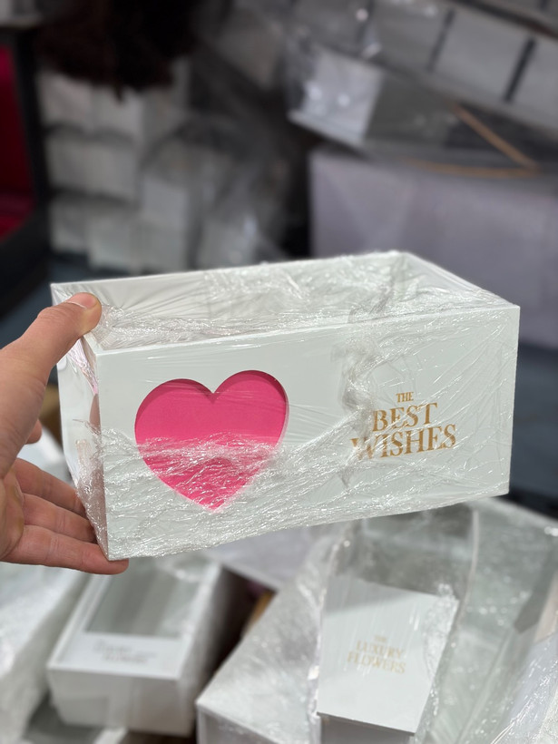 باکس گل قلب دسته دار